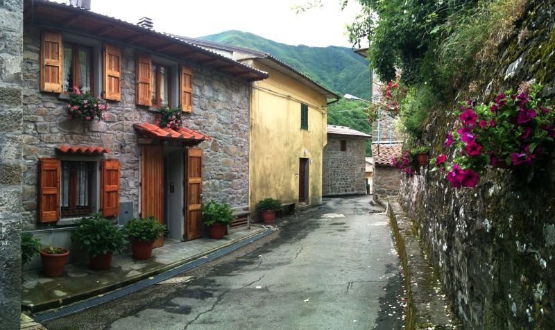 Vendita Palazzo/Stabile Granaglione Casa Calistri